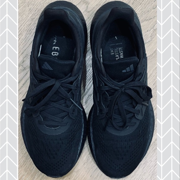 Adidas PureBoost 23 Running Shoes Boost Sneakers with box HANDS-FREE Put on Gift - Picture 3 of 7